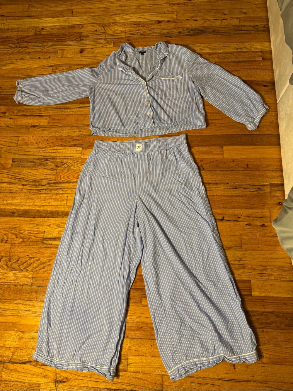 GAP Light Blue & White Striped Womens Pajama Set